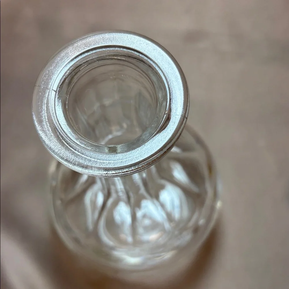 Cockburns Port Glass Decanter w/Topper - Picture 7 of 10